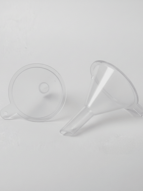 plasticni-levak-1